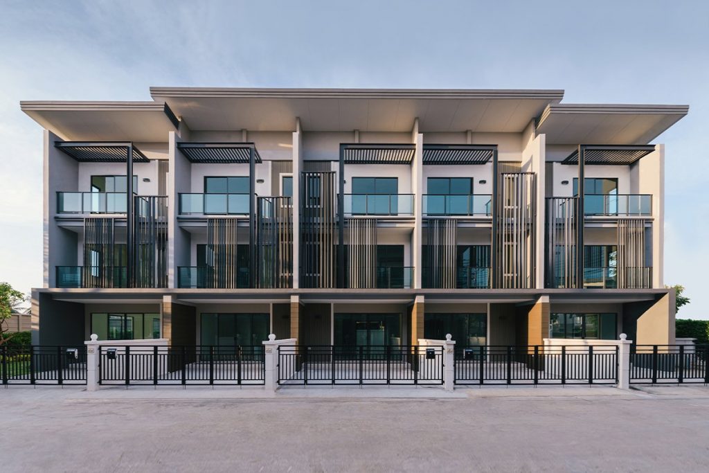 ทาวน์โฮม ใกล้รถไฟฟ้า