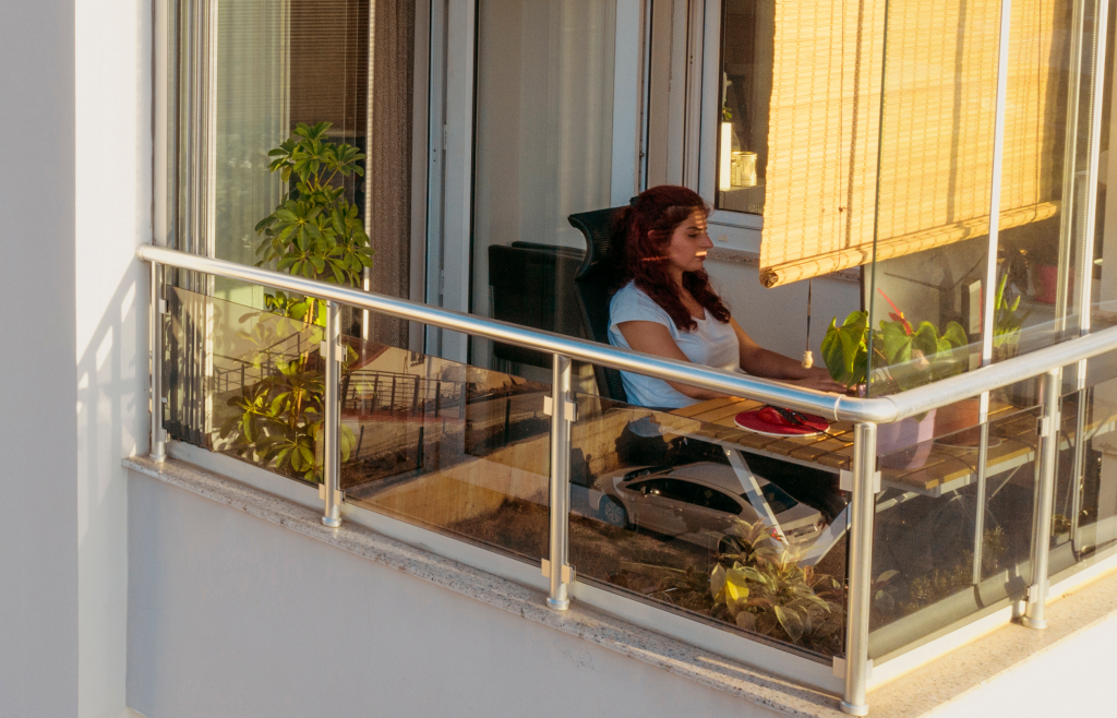 แต่งระเบียงคอนโดแคบ