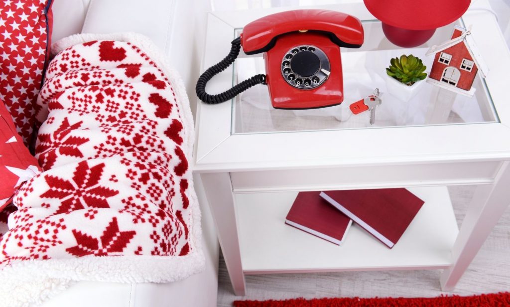 จัดโต๊ะข้างเตียง 