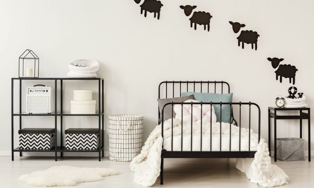 แต่งห้องนอนสีขาวดำ