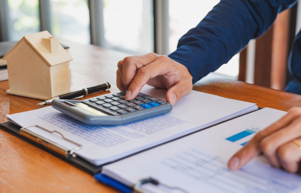 ค่านายหน้าตามกฎหมาย