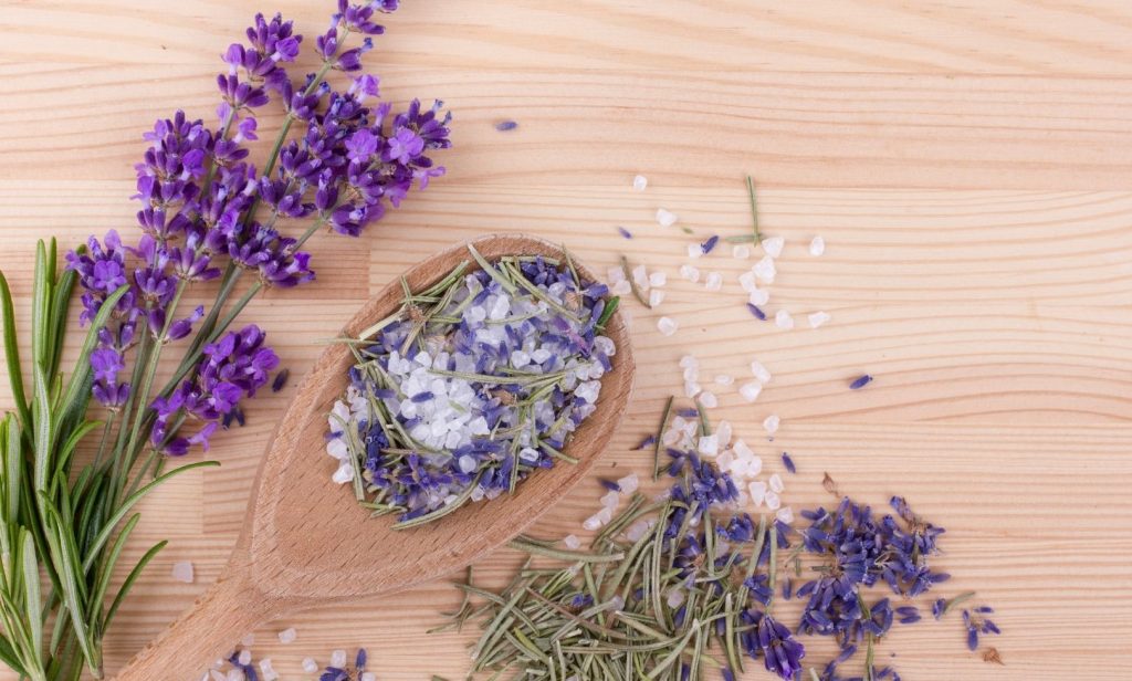 ผลิตภัณฑ์จากสมุนไพร 