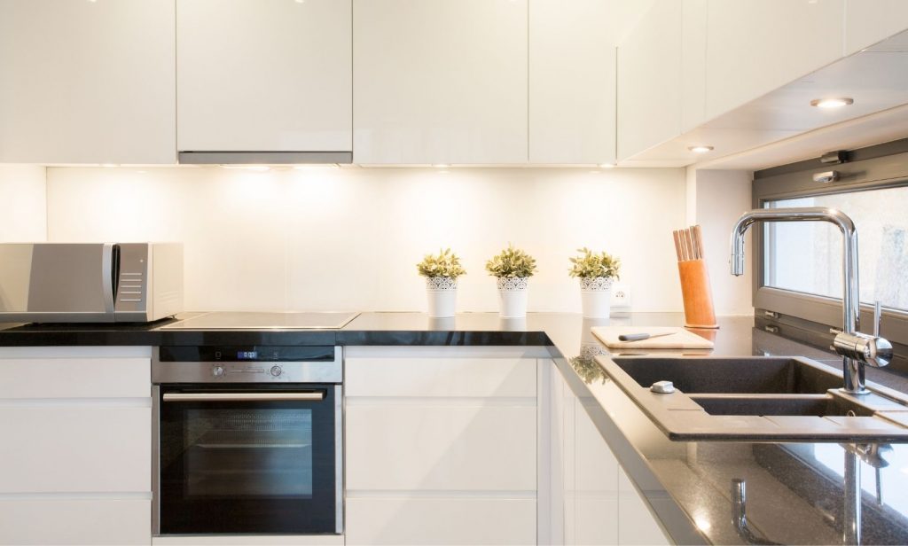  แต่งห้องครัวสีขาว