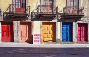 สีประตูหน้าบ้าน