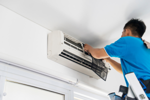 แอร์เหม็นตอนเปิด