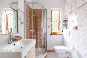 ประตูกระจกห้องน้ำ